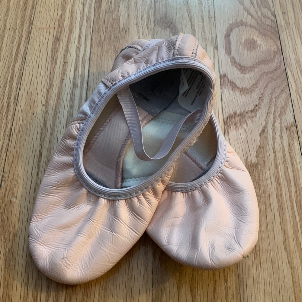Girls Sz M Ballet Slipper
